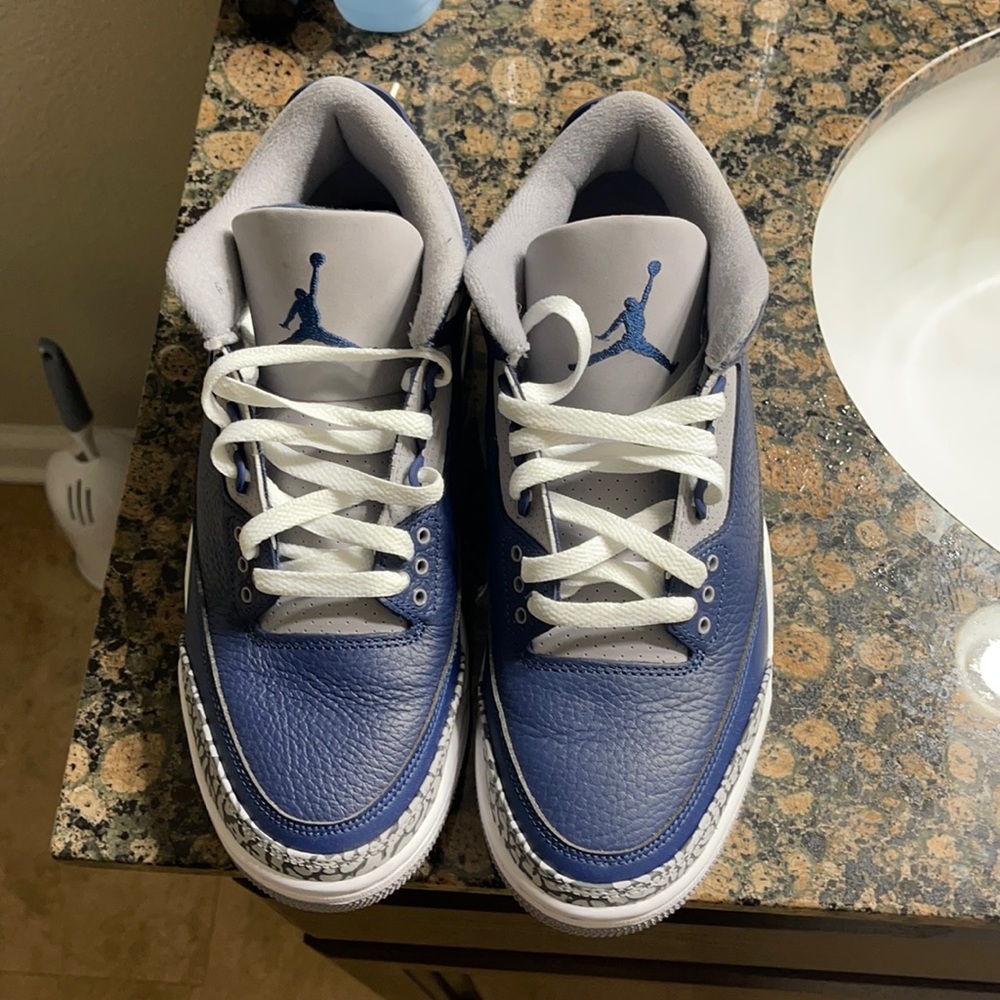 Georgetown 3's